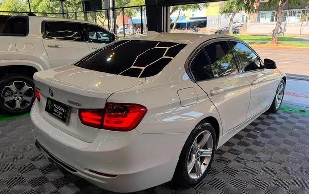 imagem-https://www.socarrao.com.br/sc-vehicle-images-prod/3127324/1788440154741-8364544_8_B_11e215b5a7.jpeg