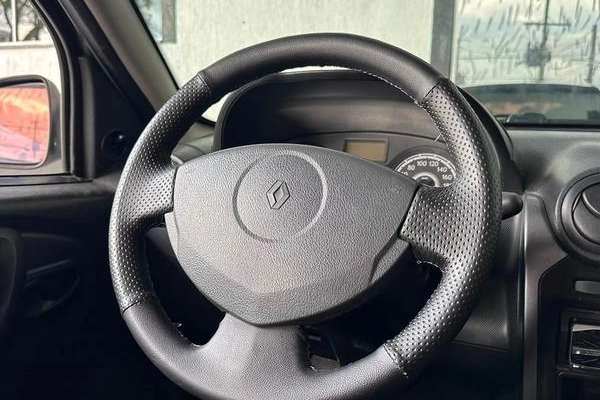 imagem-https://www.socarrao.com.br/sc-vehicle-images-prod/3127436/1788198527331-8364431_8_B_f7c391bbda.jpeg