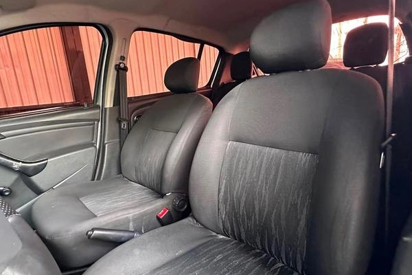 imagem-https://www.socarrao.com.br/sc-vehicle-images-prod/3127436/1788198527332-8364431_11_B_c2efe26ad9.jpeg