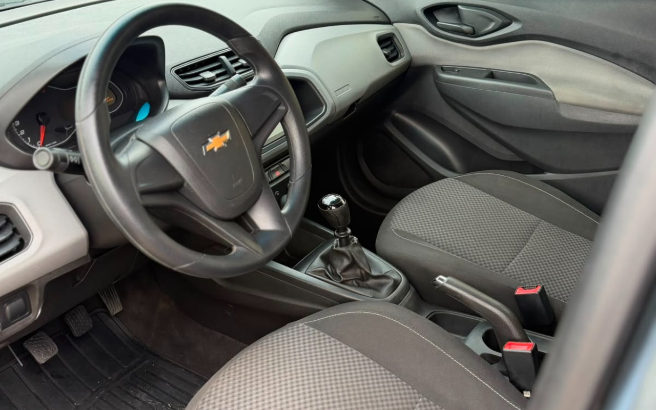 imagem-https://www.socarrao.com.br/sc-vehicle-images-prod/3127499/1786378105565-MzZiMWQ5MGEtMTdkMC00ZTA0LTk3NzktNTE2ZmM2NmI0MGE2LmpmaWY.jfif