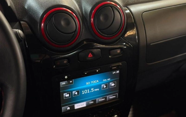imagem-https://www.socarrao.com.br/sc-vehicle-images-prod/3127564/1786400757281-8351993_8_B_824d40f114.jpeg