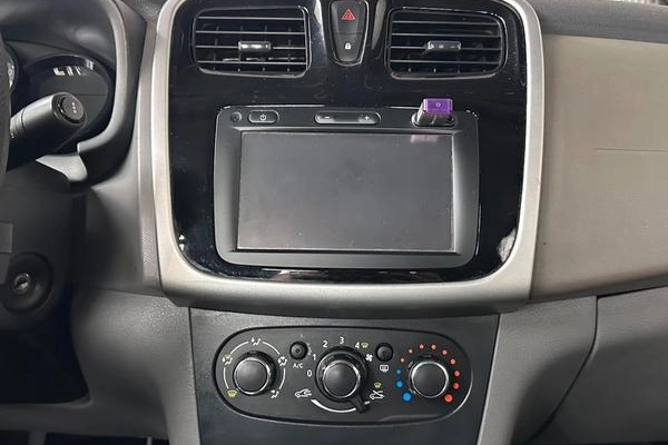 imagem-https://www.socarrao.com.br/sc-vehicle-images-prod/3127888/1789071704904-8364734_13_B_58cc8f0a93.jpeg