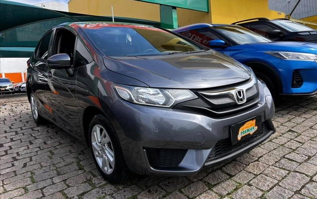 imagem-https://www.socarrao.com.br/sc-vehicle-images-prod/3127984/1786380509276-GEL-4764_02.jpg
