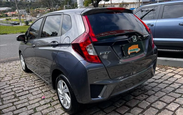 imagem-https://www.socarrao.com.br/sc-vehicle-images-prod/3127984/1786380509278-GEL-4764_04.jpg