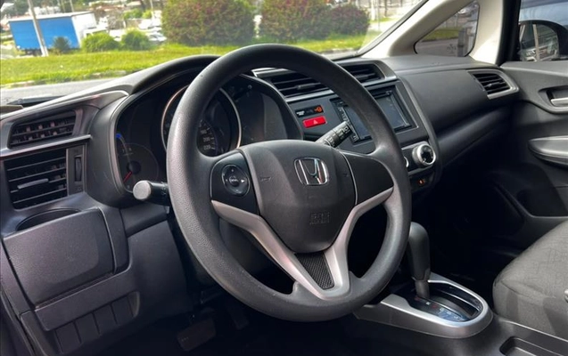 imagem-https://www.socarrao.com.br/sc-vehicle-images-prod/3127984/1786380509280-GEL-4764_06.jpg