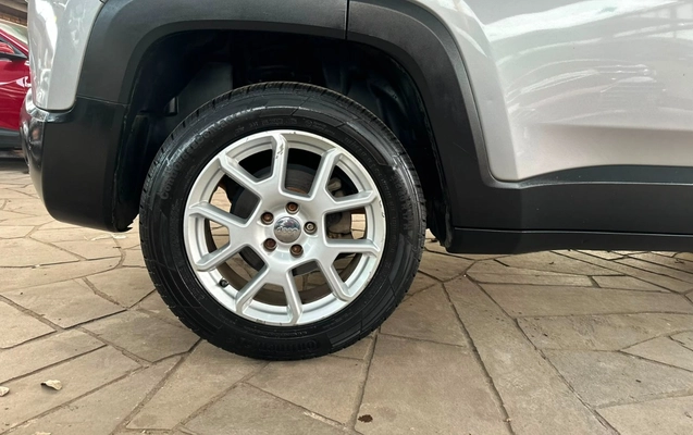 imagem-https://www.socarrao.com.br/sc-vehicle-images-prod/3128053/1786380756274-V2hhdHNBcHAgSW1hZ2UgMjAyNi0wOC0wNyBhdCAxNS41MS41MiAoMSkuanBlZw.jpeg