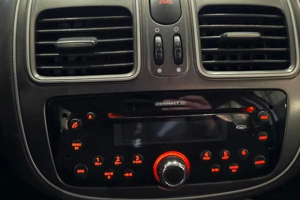 imagem-https://www.socarrao.com.br/sc-vehicle-images-prod/3128197/1786718819035-8354465_9_B_92dd0c660e.jpeg