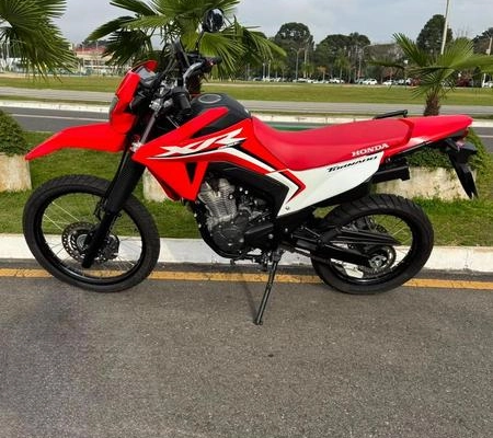 imagem-https://www.socarrao.com.br/sc-vehicle-images-prod/3128198/1786381385932-8364856_16_B_d9715163aa.jpeg