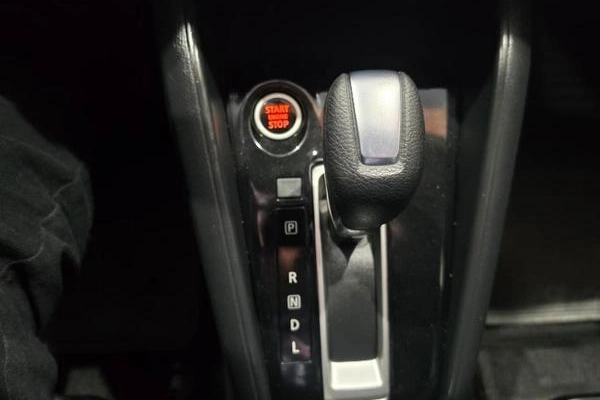 imagem-https://www.socarrao.com.br/sc-vehicle-images-prod/3128201/1786381479882-8354914_13_B_9d081af75f.jpeg