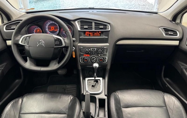 imagem-https://www.socarrao.com.br/sc-vehicle-images-prod/3128250/1787072191228-8220598_17_B_1d26459d16.jpeg