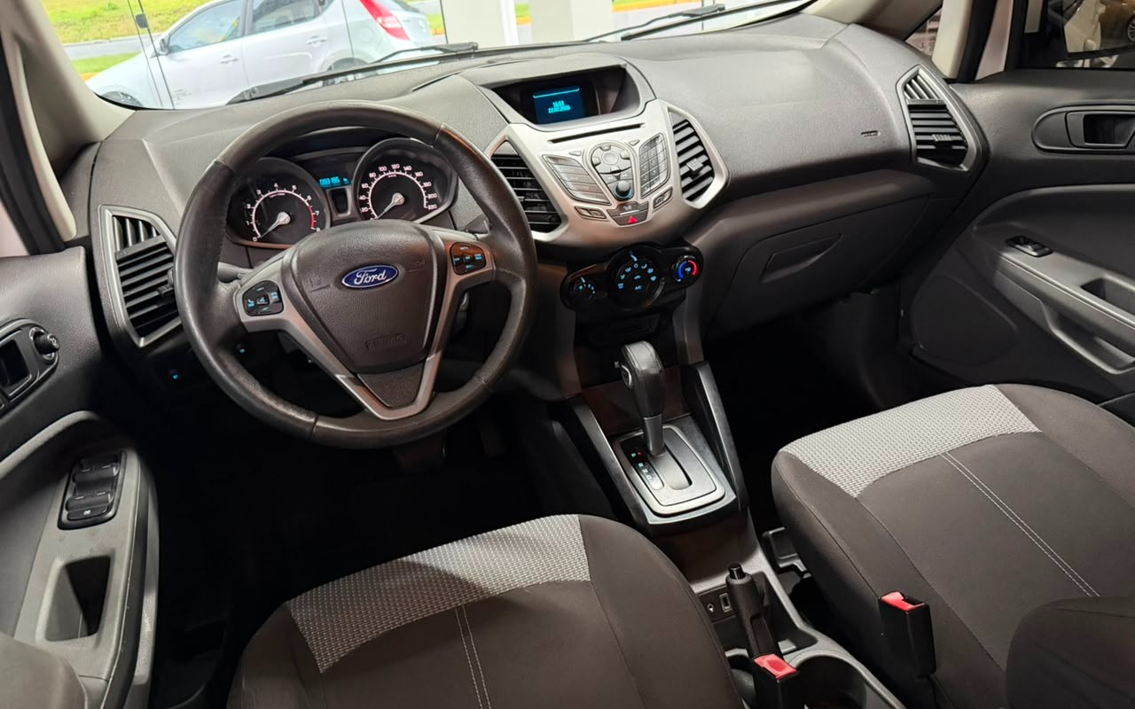 imagem-https://www.socarrao.com.br/sc-vehicle-images-prod/3128262/1786382044626-ZTU0OGRhNzMtOTA5Zi00OGE4LThkZTAtOTc5NWI0MGJlM2E4LmpwZw.jpg