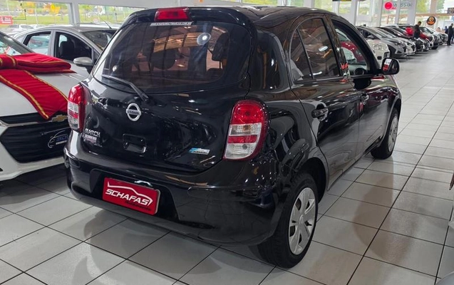 imagem-https://www.socarrao.com.br/sc-vehicle-images-prod/3128359/1786388889772-8364973_3_B_62e0efc822.jpeg