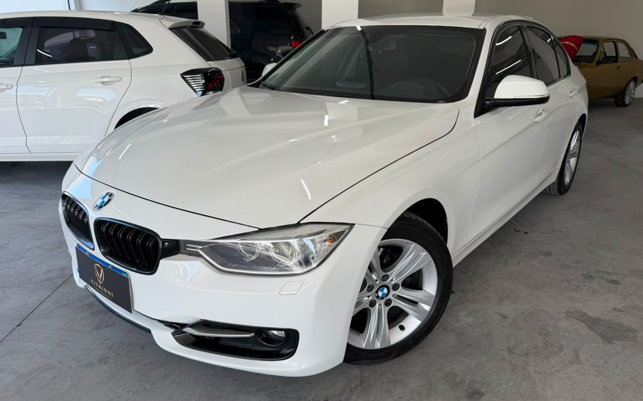 BMW 320i 2013 Branco — foto 1 de 3