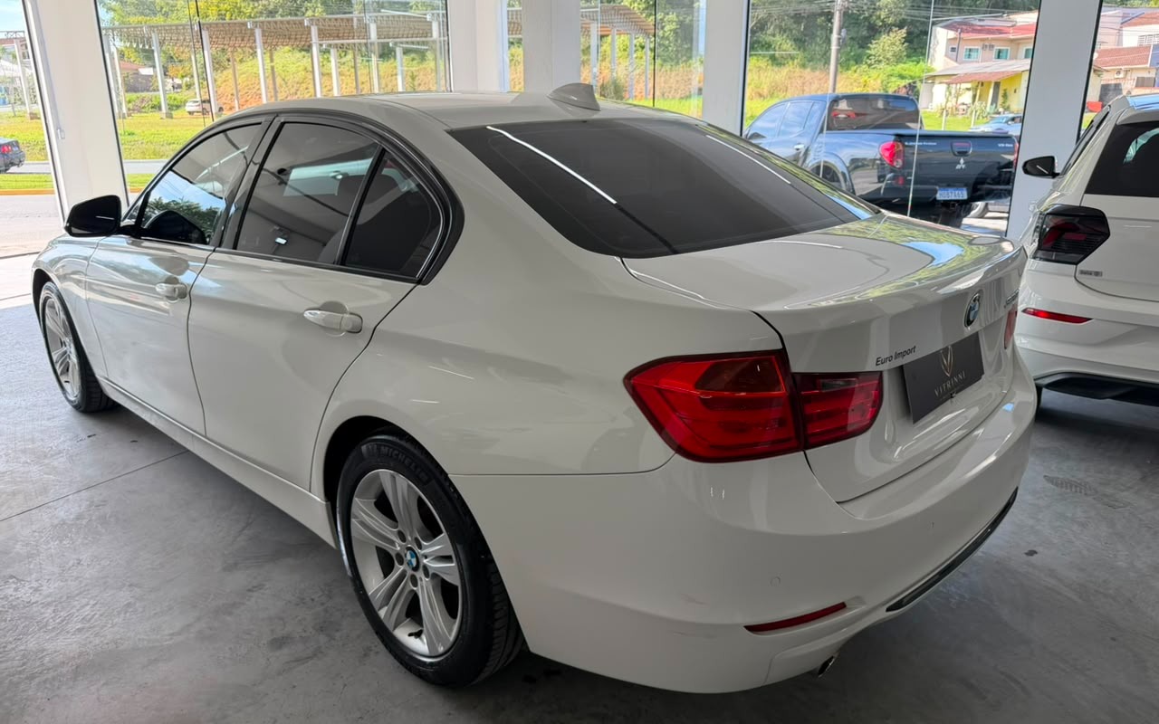 imagem-https://www.socarrao.com.br/sc-vehicle-images-prod/3128431/1786382650984-YjY2ZDFkMWItN2M1ZC00NzE1LTk1M2ItZGNhMjI2MDYzZTNlLmpwZw.jpg
