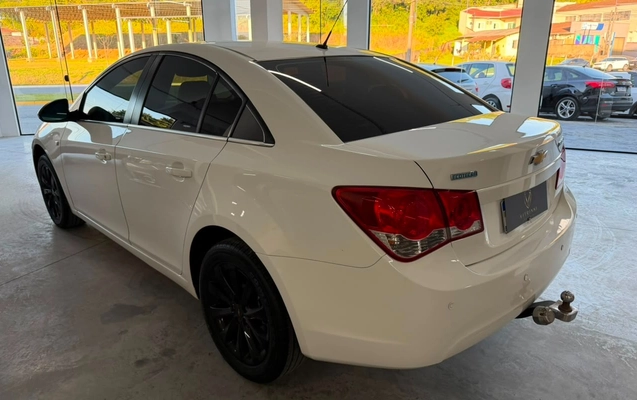 imagem-https://www.socarrao.com.br/sc-vehicle-images-prod/3128484/1786382918640-YTNhNDkzMDEtM2Q3Ni00MDQxLWJhMjYtYTY1M2ZlODE3ZmRmLmpwZw.jpg