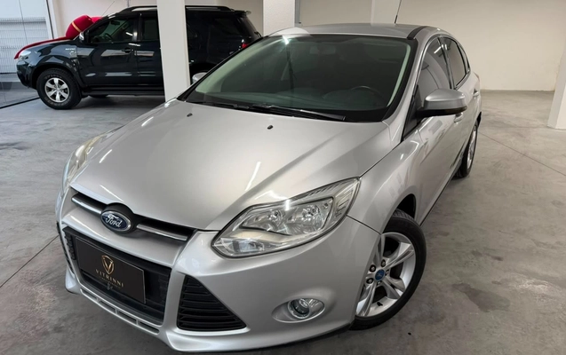 imagem-https://www.socarrao.com.br/sc-vehicle-images-prod/3128867/1786384588648-MWNkNDRhZWEtMjEyZS00MzJjLTliYjYtMDY4OTE4MmVjNWEzLmpwZw.jpg