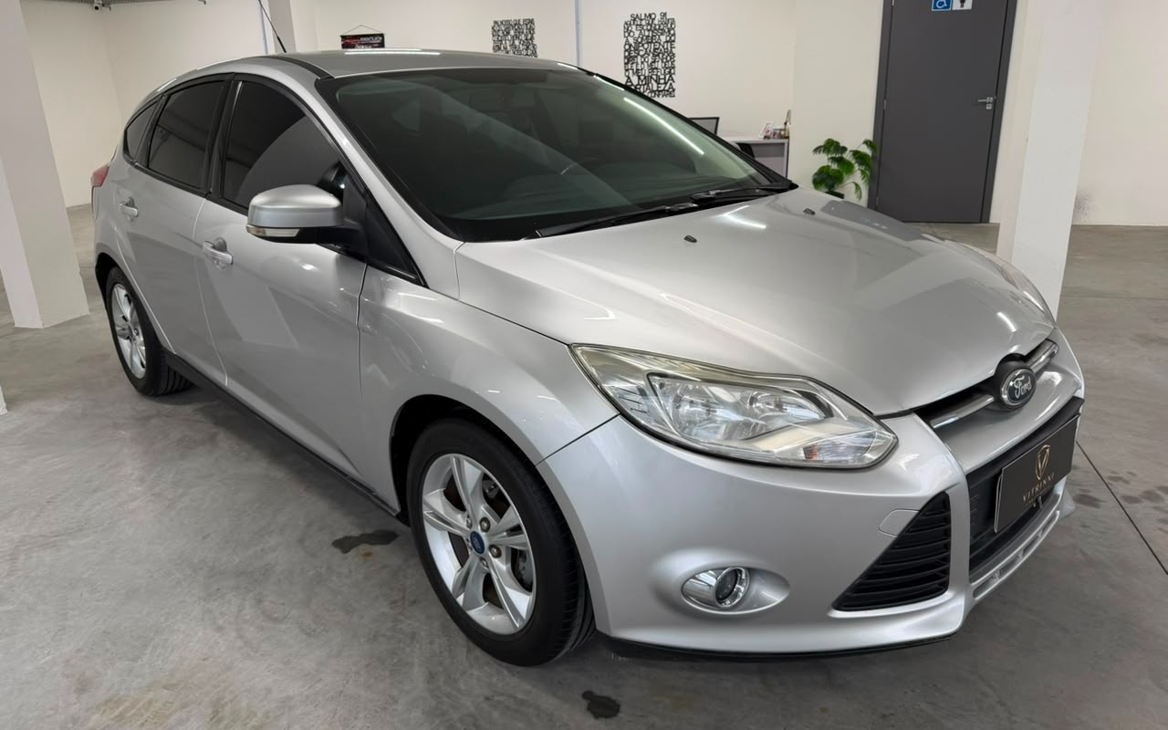 imagem-https://www.socarrao.com.br/sc-vehicle-images-prod/3128867/1786384588756-NjFlM2YxZDUtMWU2ZC00ZTM0LTllZTAtOWNmZjFhNjU5ZTFiLmpwZw.jpg