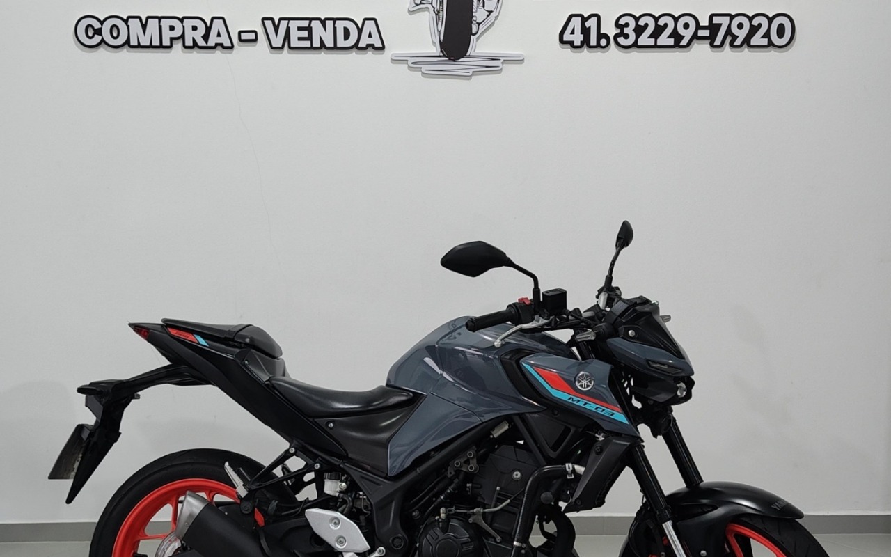 YAMAHA MT-03 321/ABS 2023 Cinza — foto 1 de 3