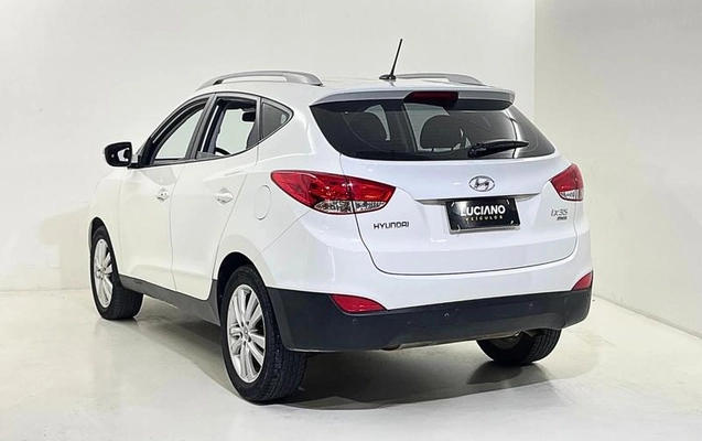 imagem-https://www.socarrao.com.br/sc-vehicle-images-prod/3129001/1788888849484-8354318_10_B_837d1f410b.jpeg