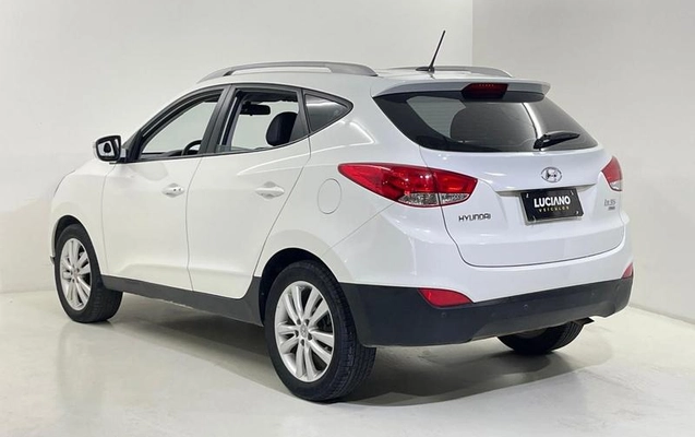 imagem-https://www.socarrao.com.br/sc-vehicle-images-prod/3129001/1788888849487-8354318_8_B_e9d1d69f21.jpeg