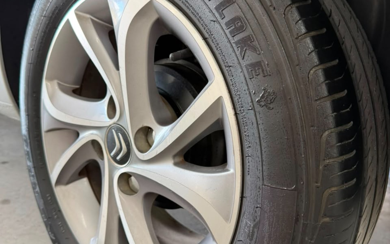 imagem-https://www.socarrao.com.br/sc-vehicle-images-prod/3129151/1786385988771-OTIxMDlkNmYtZGNkNy00NmM5LTgwYzktZmJhMGVkZmMxMDA2LmpwZw.jpg