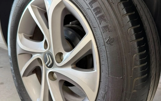 imagem-https://www.socarrao.com.br/sc-vehicle-images-prod/3129151/1786385988771-OTIxMDlkNmYtZGNkNy00NmM5LTgwYzktZmJhMGVkZmMxMDA2LmpwZw.jpg