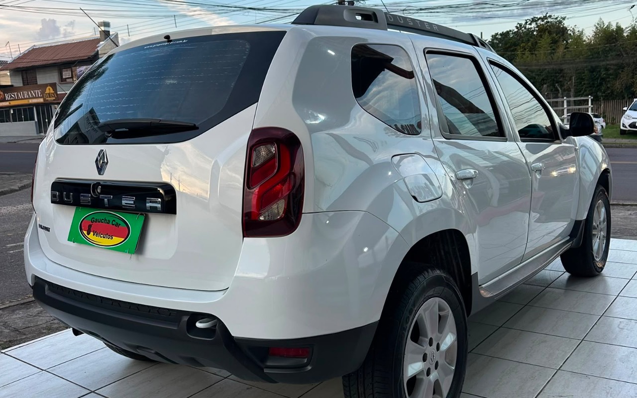 imagem-https://www.socarrao.com.br/sc-vehicle-images-prod/3129218/1787235913004-ZDMwMjkxNTAtOWQ2MS00ZjUwLTgyMDYtZDg1NDllMWNjNjlmLmpwZWc.jpeg