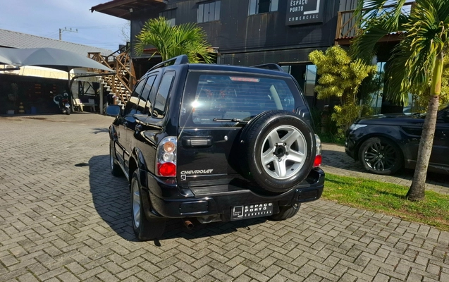 imagem-https://www.socarrao.com.br/sc-vehicle-images-prod/3129238/1789052252094-MjAyNjA4MTdfMTQ1MTI3LmpwZy5qcGVn.jpeg