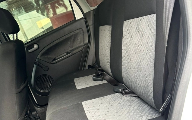 imagem-https://www.socarrao.com.br/sc-vehicle-images-prod/3129293/1786629454051-MTY5OTg5NDMtYTE3ZC00NTlmLWEyZmMtNjFkZjNlYTdmYzRjLmpwZw.jpg