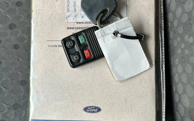 imagem-https://www.socarrao.com.br/sc-vehicle-images-prod/3129293/1786629454190-MWYzOGNlODMtZGEyNy00NDMyLThiYjEtNjk2MzgyNmNmMGEzLmpwZw.jpg