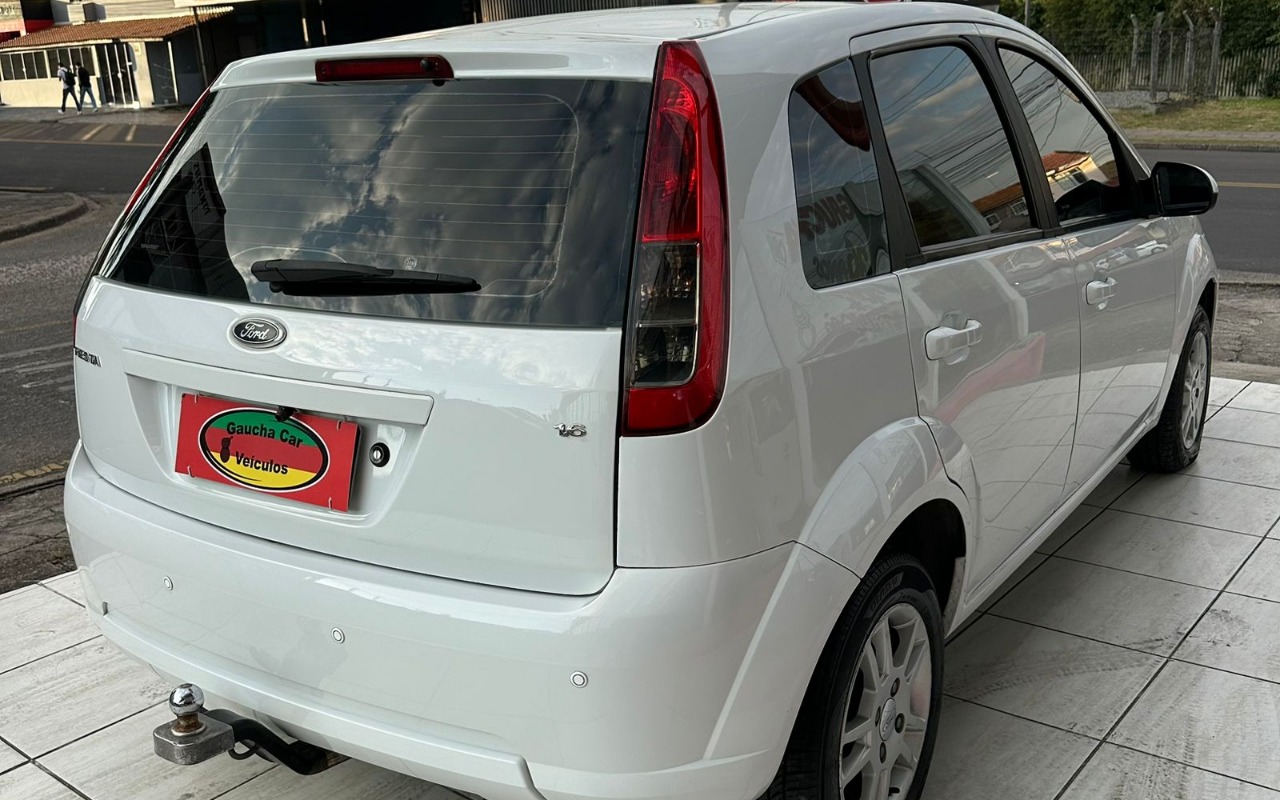 imagem-https://www.socarrao.com.br/sc-vehicle-images-prod/3129293/1786629454241-ZTZlYmQ4MWEtY2Q4Zi00OTgyLTg1NGItNjQ0NjIzYmViYzU0LmpwZw.jpg