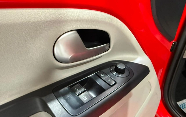 imagem-https://www.socarrao.com.br/sc-vehicle-images-prod/3129356/1786386759588-vehicle_image_1786386678_a15c66601d0a038d15292b9dae357072.jpeg