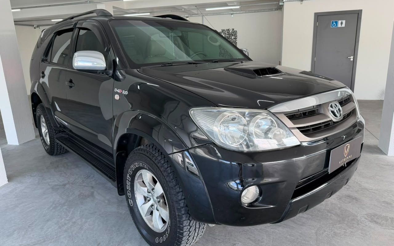 imagem-https://www.socarrao.com.br/sc-vehicle-images-prod/3129390/1786387148911-MzA5YjNjOTctOWJkNC00YzM5LWEzNDktODI2MmZjNzkyZTIxLmpwZw.jpg