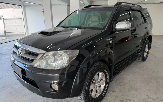 imagem-https://www.socarrao.com.br/sc-vehicle-images-prod/3129390/1786387148987-YTUzNTlkYjEtNjA2OC00ZDdmLWJjZmUtZDVhNTc3Y2FiNDZjLmpwZw.jpg