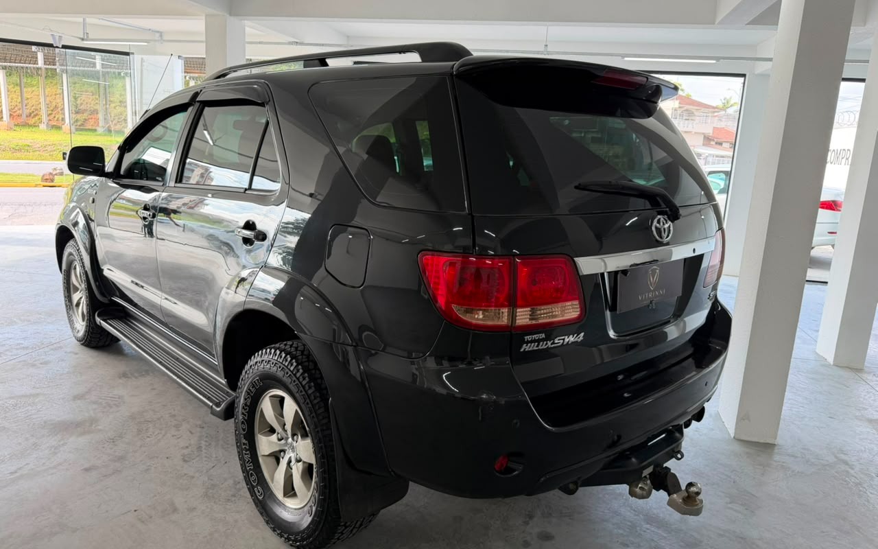 imagem-https://www.socarrao.com.br/sc-vehicle-images-prod/3129390/1786387149057-NGE0ZjYzNDctZTZhYi00ZTdhLWE1M2MtN2FiOTJiY2Q4ZmI1LmpwZw.jpg