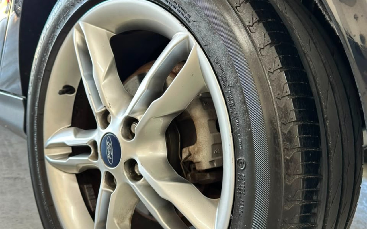 imagem-https://www.socarrao.com.br/sc-vehicle-images-prod/3129530/1786387565674-ODk2ZWU3MTUtODQzOC00YTdjLWI0NDEtZTIyNWRjNTViNDdjLmpwZw.jpg