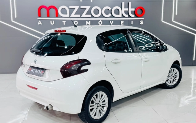 imagem-https://www.socarrao.com.br/sc-vehicle-images-prod/3129563/1786387653011-003_3f1f14f4555d126956cadd6539c09062.jpeg