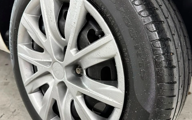 imagem-https://www.socarrao.com.br/sc-vehicle-images-prod/3129593/1786387881834-MzM4MjIxNGEtNWExNS00Mjc5LTgwMGUtNWQ3ZGUyM2VhMTlhLmpwZw.jpg