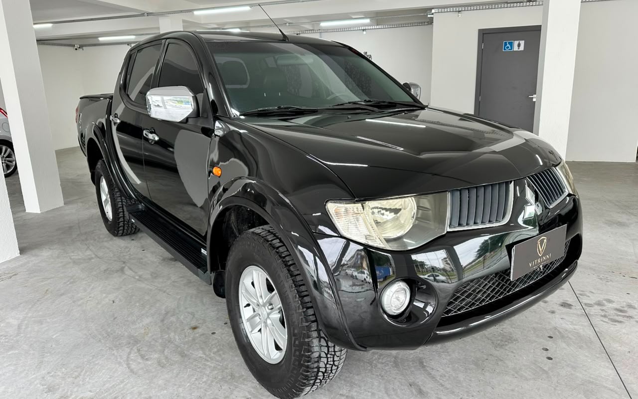 imagem-https://www.socarrao.com.br/sc-vehicle-images-prod/3129640/1786388187387-MmUwZDQyYjItMGM5Mi00NDA4LTllZjMtODU4ZmU5YjBiNTNiLmpwZw.jpg