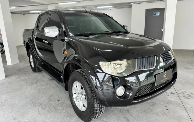 imagem-https://www.socarrao.com.br/sc-vehicle-images-prod/3129640/1786388187387-MmUwZDQyYjItMGM5Mi00NDA4LTllZjMtODU4ZmU5YjBiNTNiLmpwZw.jpg