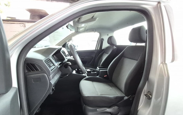 imagem-https://www.socarrao.com.br/sc-vehicle-images-prod/3129741/1786971871668-vehicle_image_1786387055_1c7825860173598e105dac20e77dcf2f.jpeg