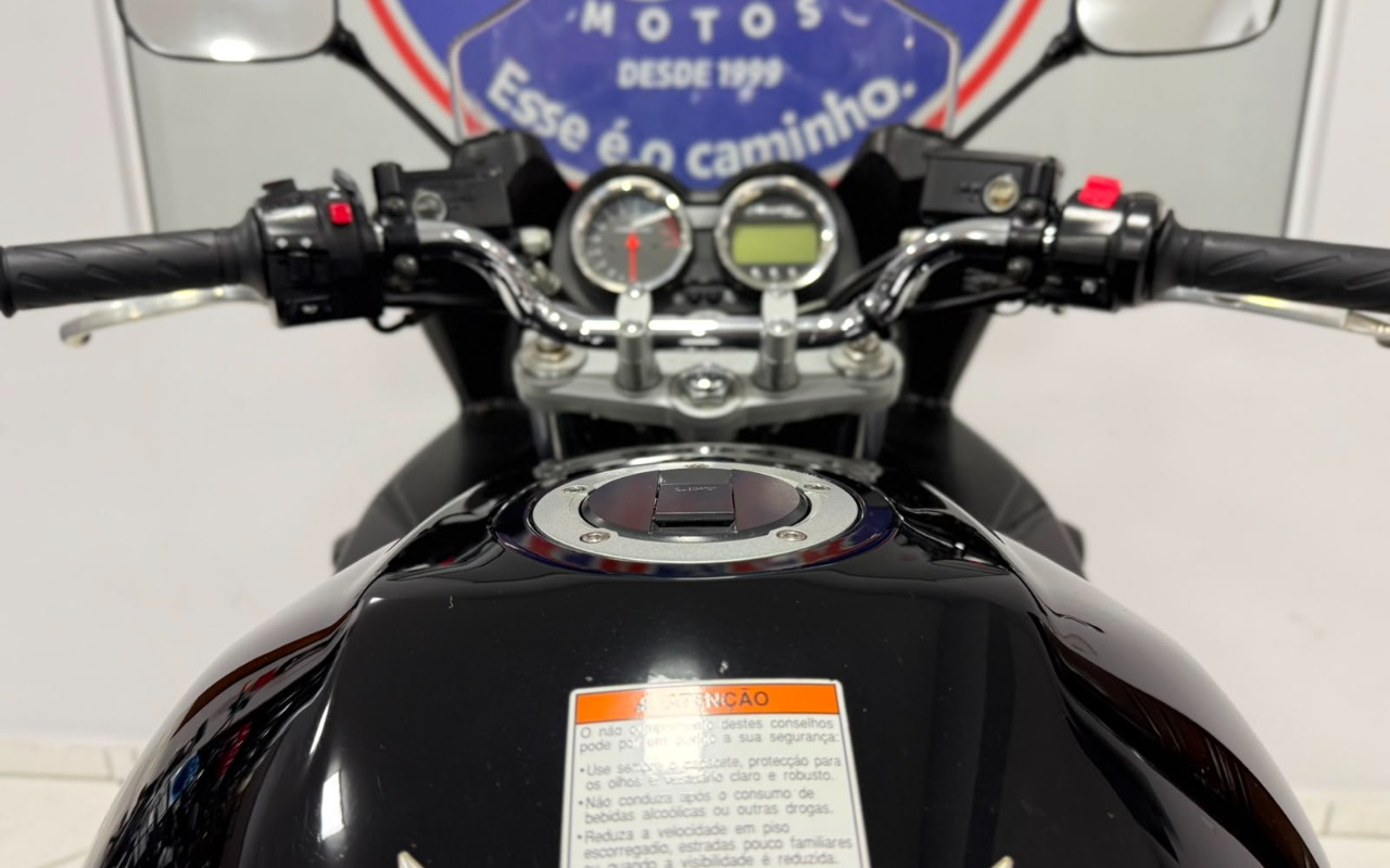 imagem-https://www.socarrao.com.br/sc-vehicle-images-prod/3129830/1786388879368-V2hhdHNBcHAgSW1hZ2UgMjAyNi0wOC0xMCBhdCAxNS41OC4xMyAoMSkuanBlZw.jpeg