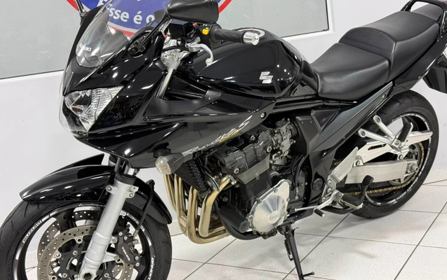 imagem-https://www.socarrao.com.br/sc-vehicle-images-prod/3129830/1786388880586-V2hhdHNBcHAgSW1hZ2UgMjAyNi0wOC0xMCBhdCAxNS41OC4xMiAoMikuanBlZw.jpeg