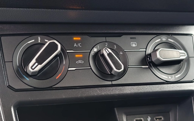 imagem-https://www.socarrao.com.br/sc-vehicle-images-prod/3130057/1789405429590-gb-65f6403.jpeg