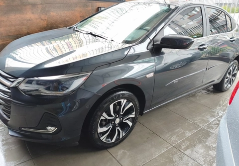 Chevrolet Onix 2025 Cinza — foto 1 de 3