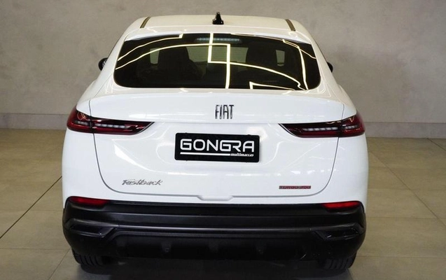 imagem-https://www.socarrao.com.br/sc-vehicle-images-prod/3130143/1789063852940-8365948_7_B_56b2c8af08.jpeg