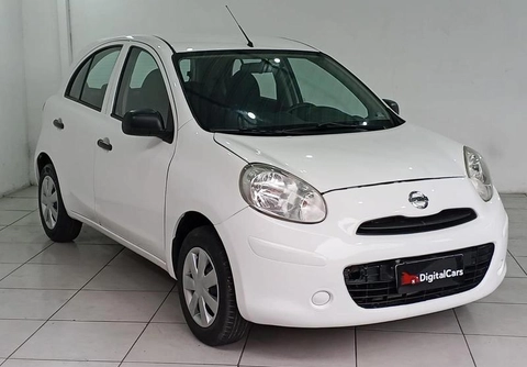Nissan MARCH 1.0 16V Flex Fuel 5p 2015 Branco — foto 1 de 3