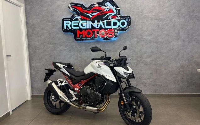 imagem-https://www.socarrao.com.br/sc-vehicle-images-prod/3130247/1788374244774-8245240_1_B_35a30267ba.jpeg