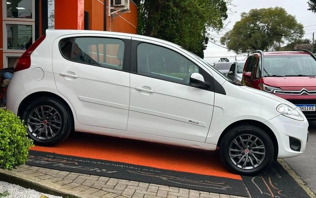 imagem-https://www.socarrao.com.br/sc-vehicle-images-prod/3130261/1787661693755-8365551_12_B_b8400fec28.jpeg
