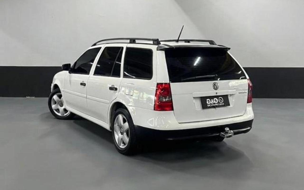 imagem-https://www.socarrao.com.br/sc-vehicle-images-prod/3130268/1786390442643-ODI3MjE3OF82X0JfZjIyNTk4OGQyZS5qcGVn.jpeg